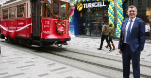 Turkcell’den 25’inci yıla özel Pera’da nostaljik mağaza